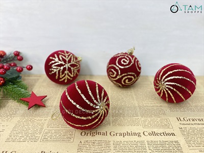 Hộp 06 Trái châu Noel phun nhung Đỏ kim tuyến Vàng ĐK 8cm [Nhiều kiểu - Sang Xịn] TRAICHAU-43